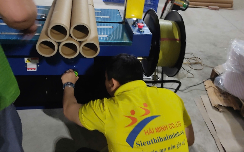 Cảm biến, công tắc hành trình may dong dai cần kiểm tra và thay thế