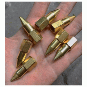 Vú bơm mỡ đầu nhọn