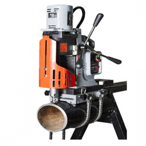 Bộ gá ống bằng xích máy khoan từ