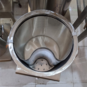 Hộc hạt điều nồi nấu phở